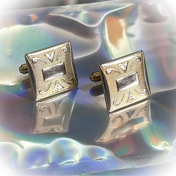 💕Beautiful Gold Tone Vintage Cufflinks💕 - Picture 5 of 5